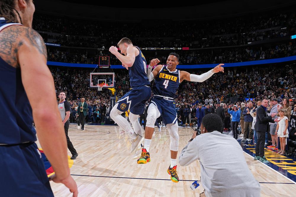 强硬的防守 强硬的防守