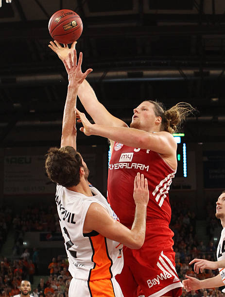 还能吸引世 还能吸引世